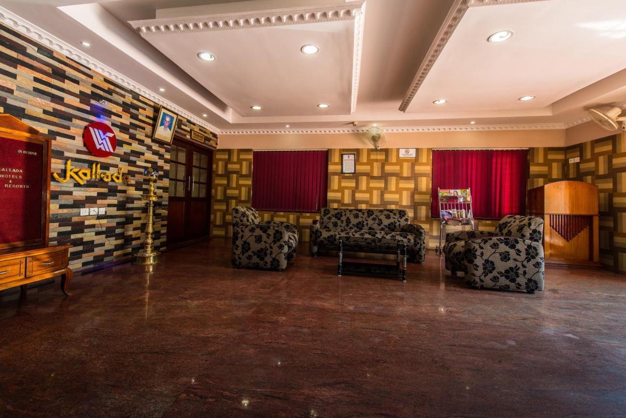 Kallada Hotels&Resorts Thrissur Exterior foto